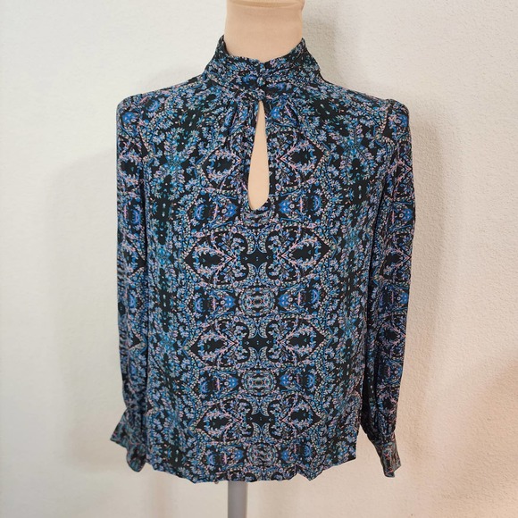 Nanette Lepore Tops - Nanette Lepore silk Mock Neck front Keyhole Blouse size 8